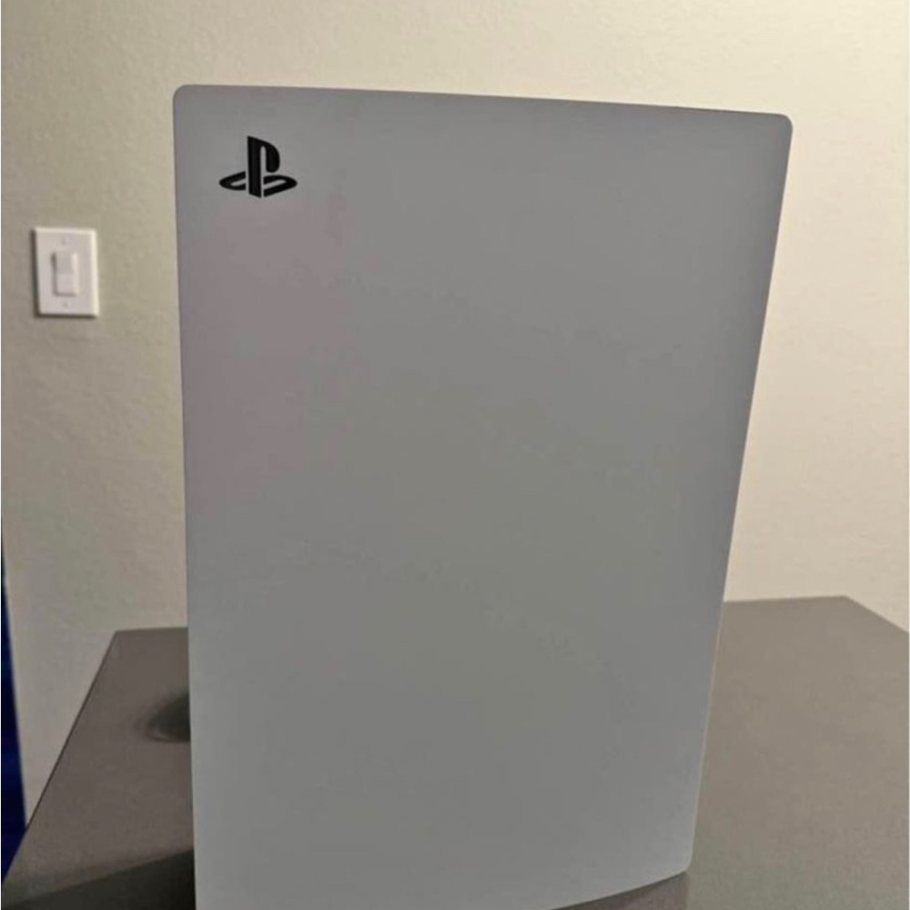 Ps 5 available - Picture 6 of 6